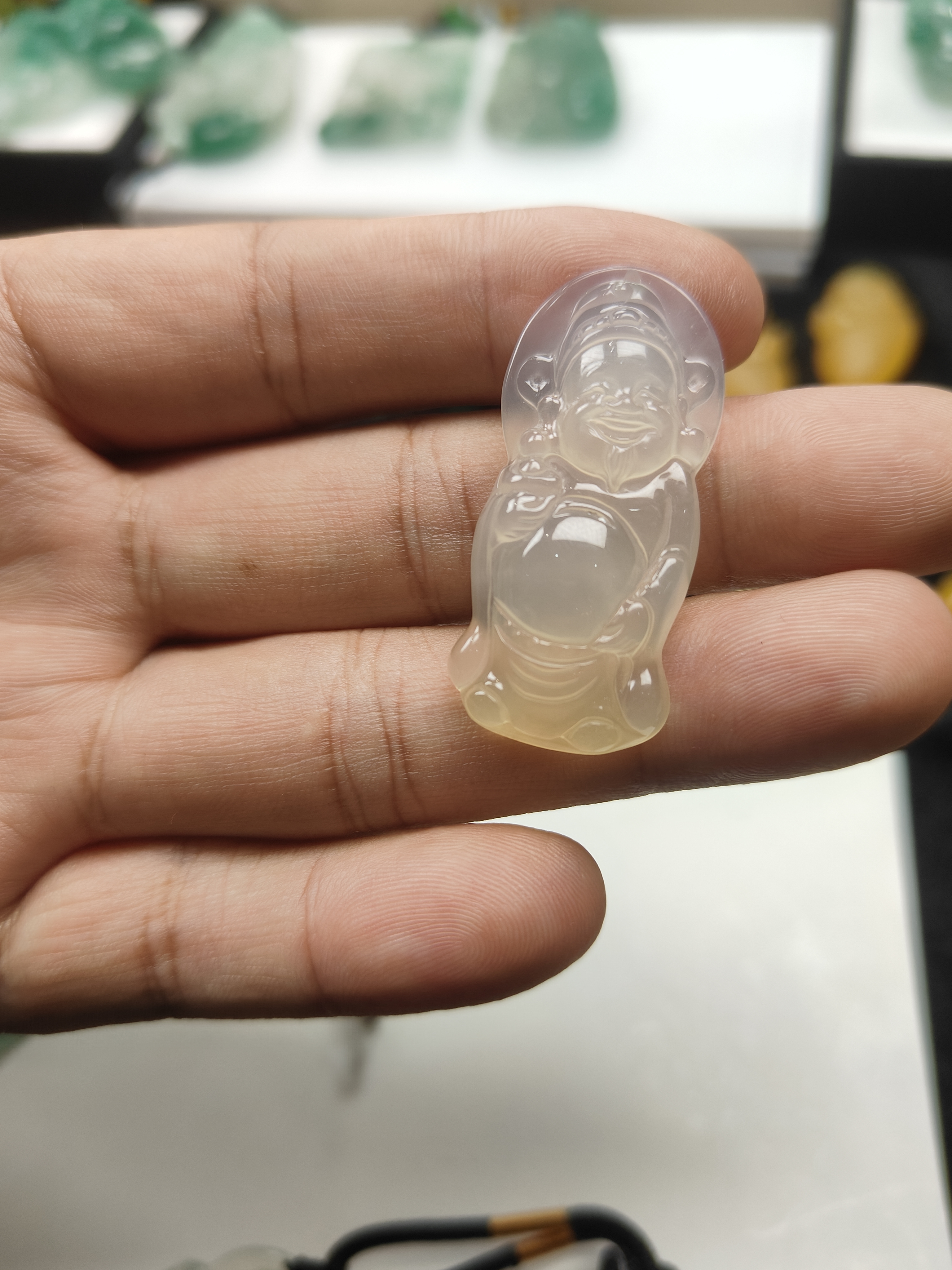 黄龙玉吊坠小财神，天然石英质玉