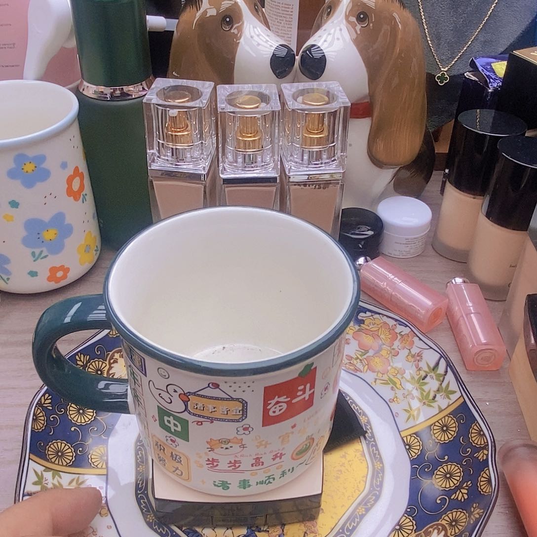 S***s瓷片哈哈哈哈哈哈哈哈哈哈哈哈