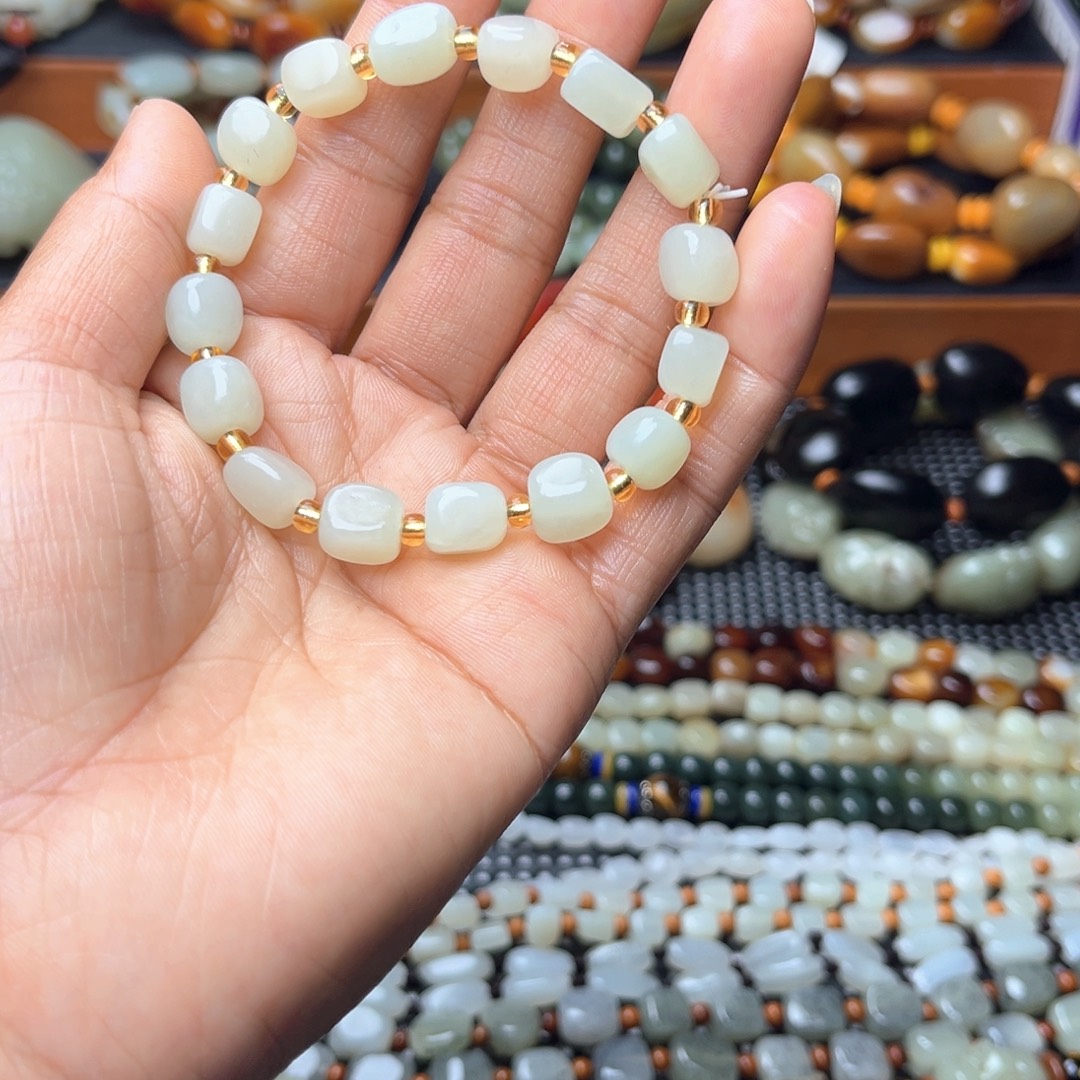 和田玉未镶嵌手链