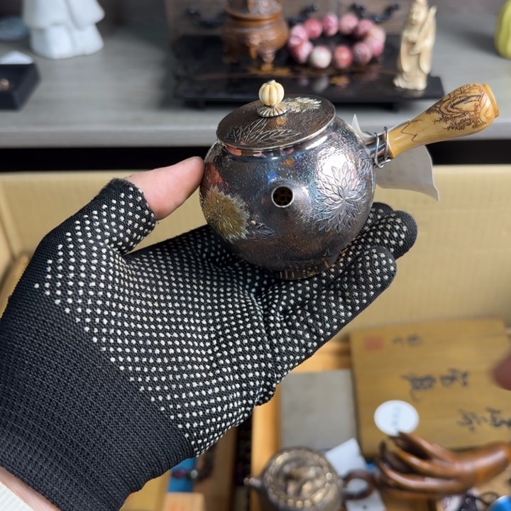 砖雕瓷器工艺品摆件等