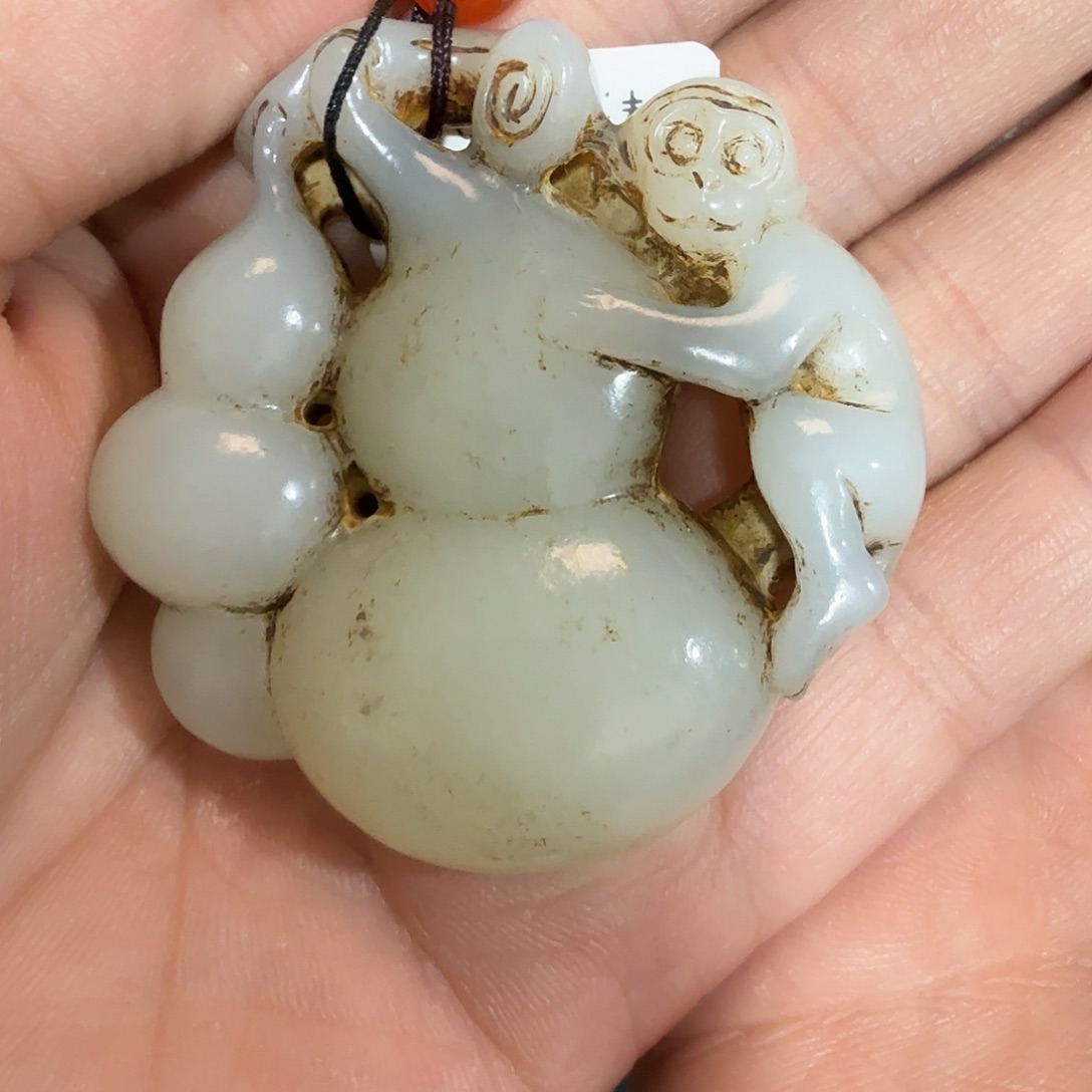 和田玉挂件未镶嵌光**流