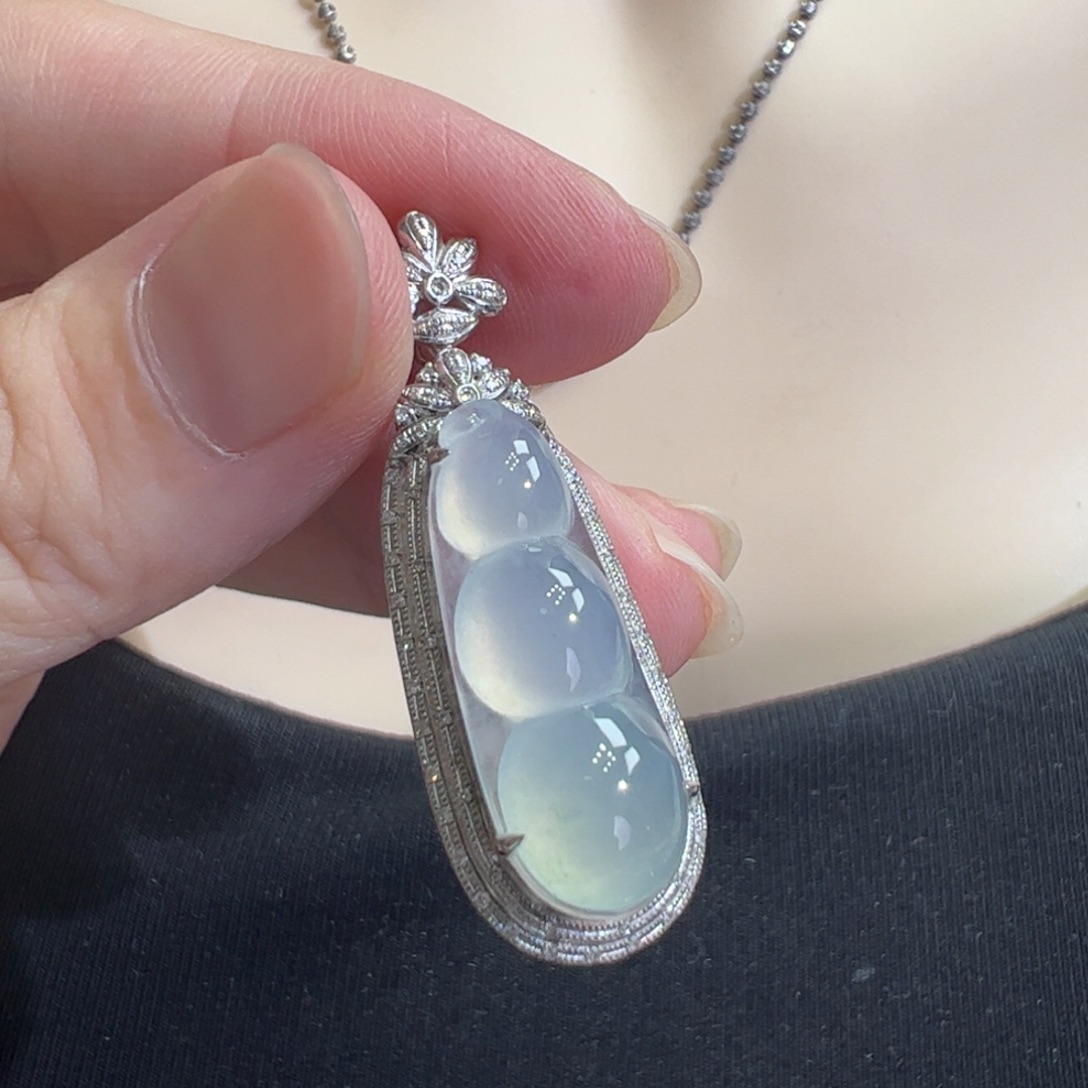 吊坠(不含链)18K金镶嵌翡翠