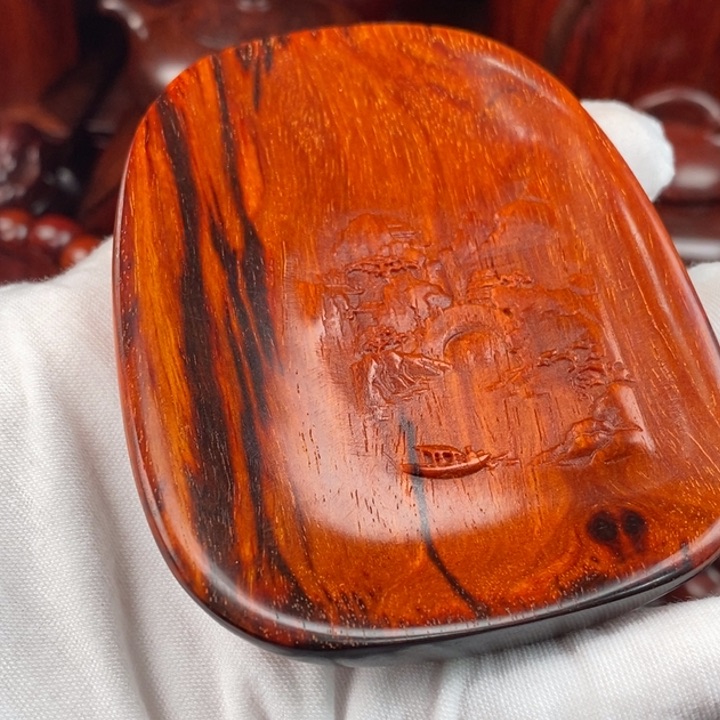 小叶紫檀其他（檀香紫檀）