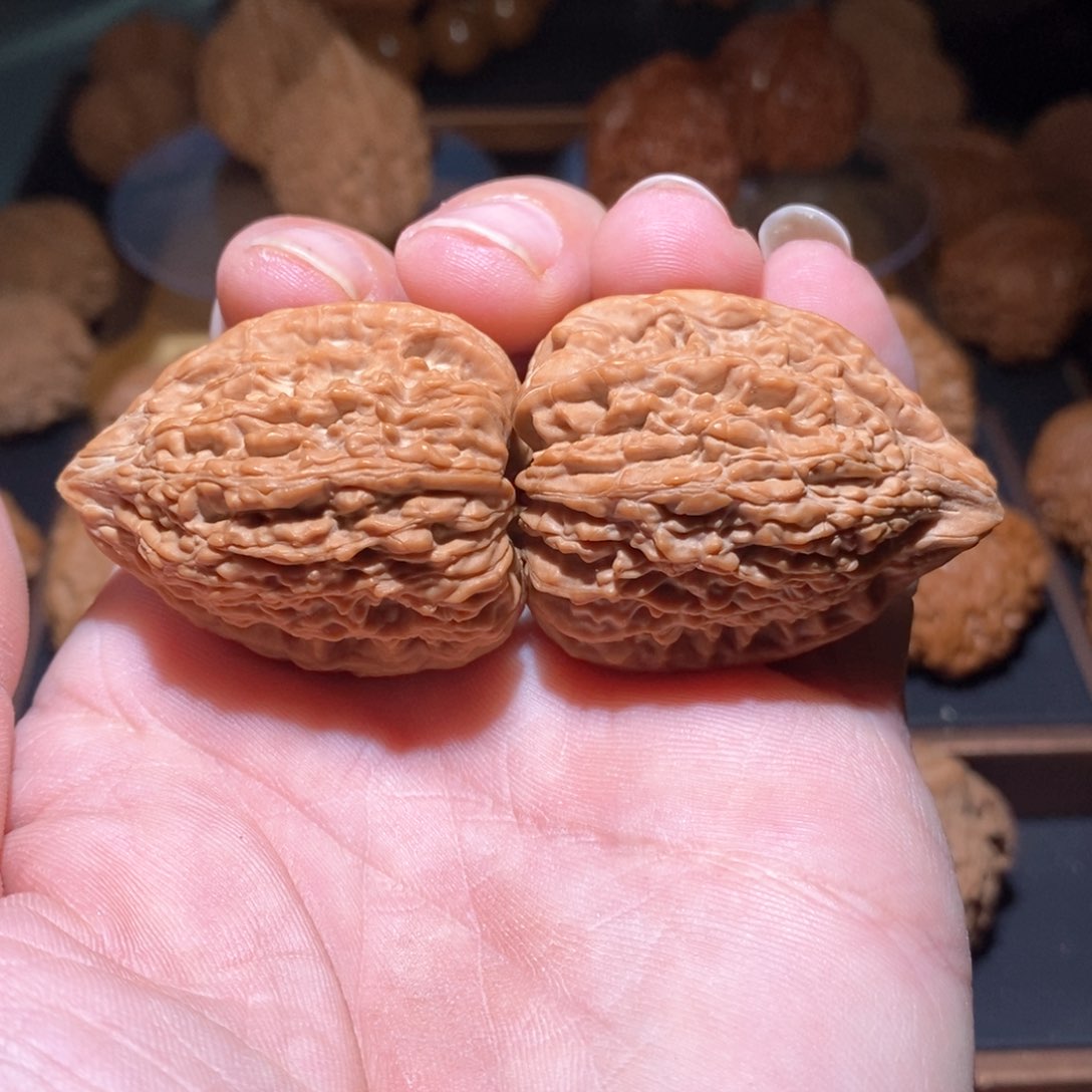 文玩核桃吊坠塔尖