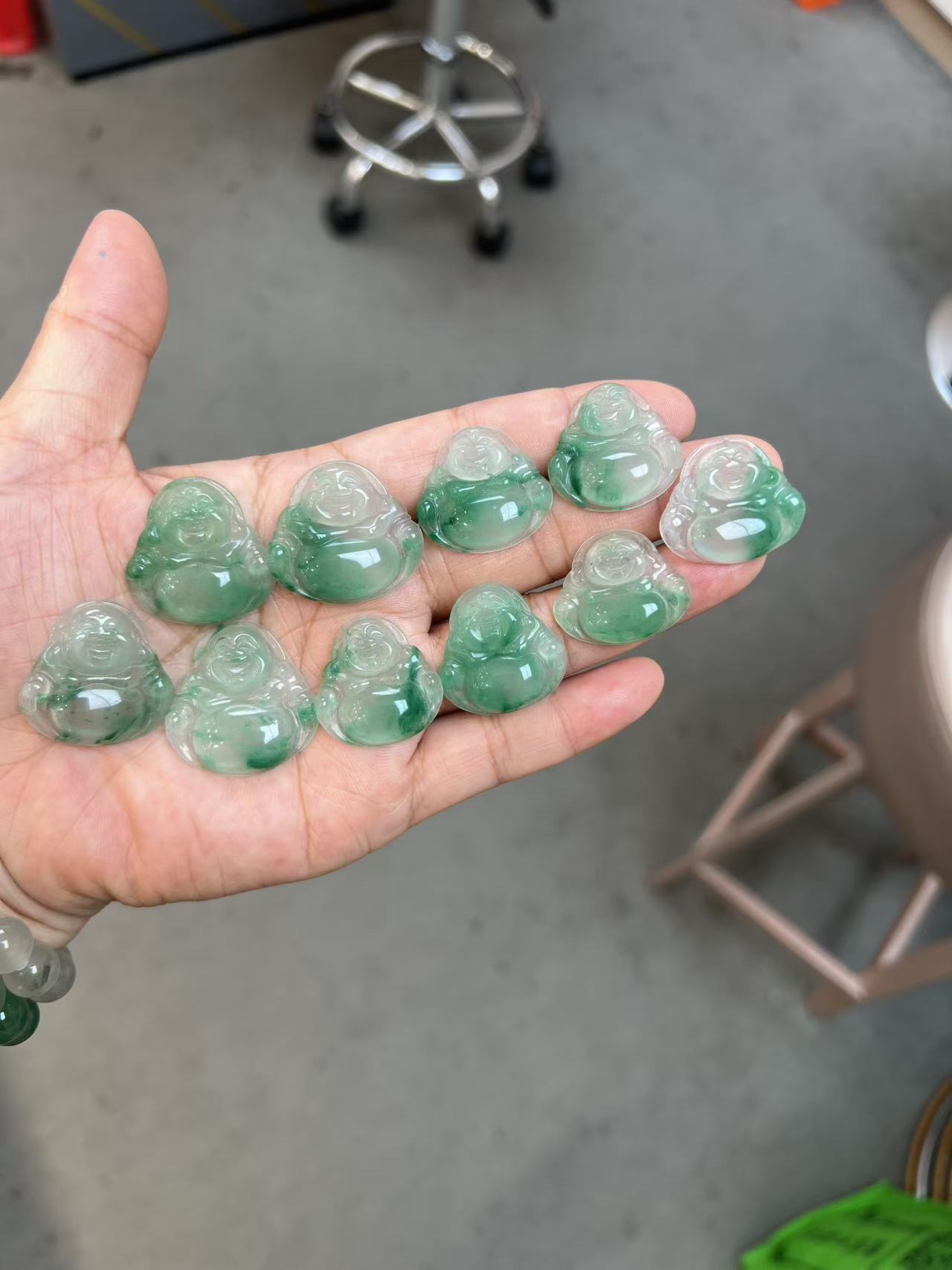 天然高品质非洲翠佛公挂件源头工厂多样性发其一约20mm