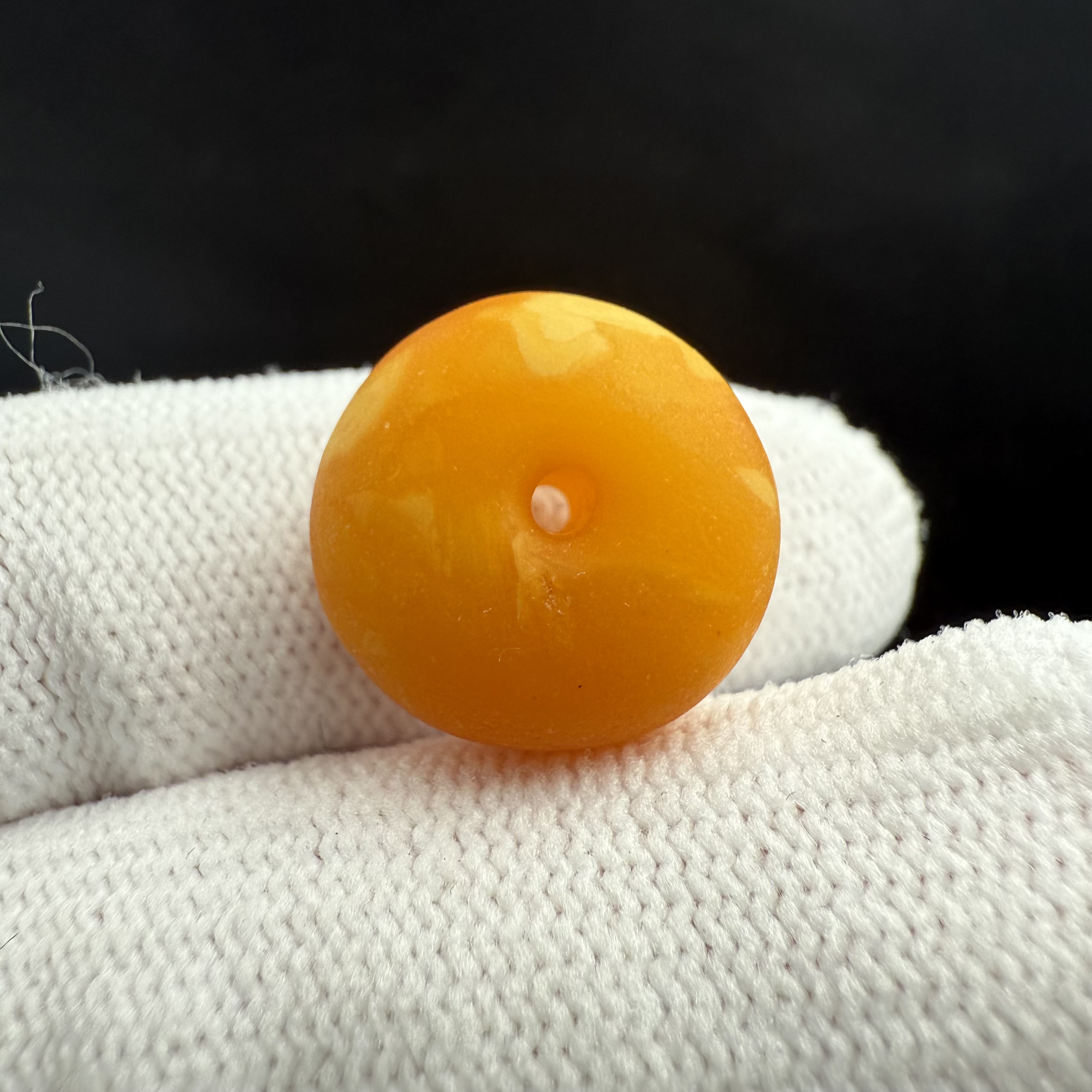 F22-02天然原矿蜜蜡老蜡藏扣16*11mm支持复检