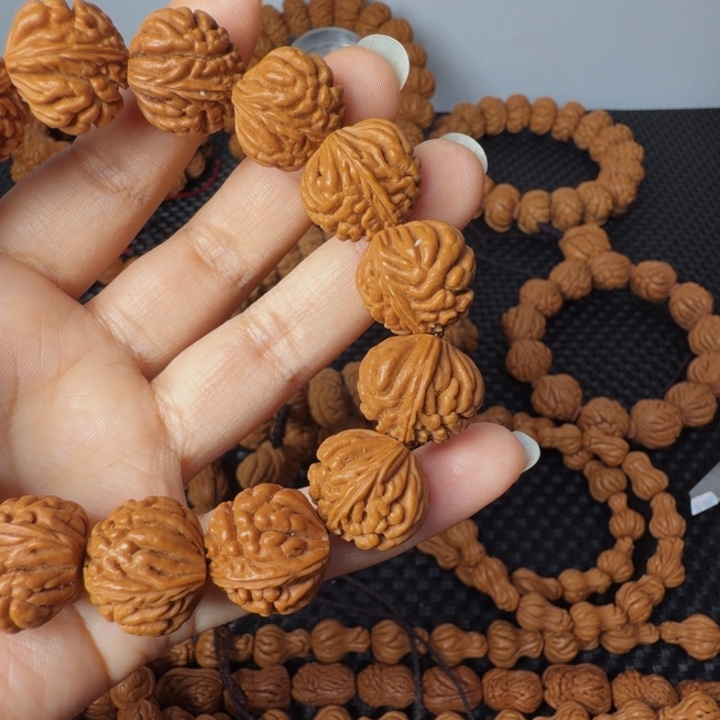 经***段吊坠桃核散籽刺龙30颗