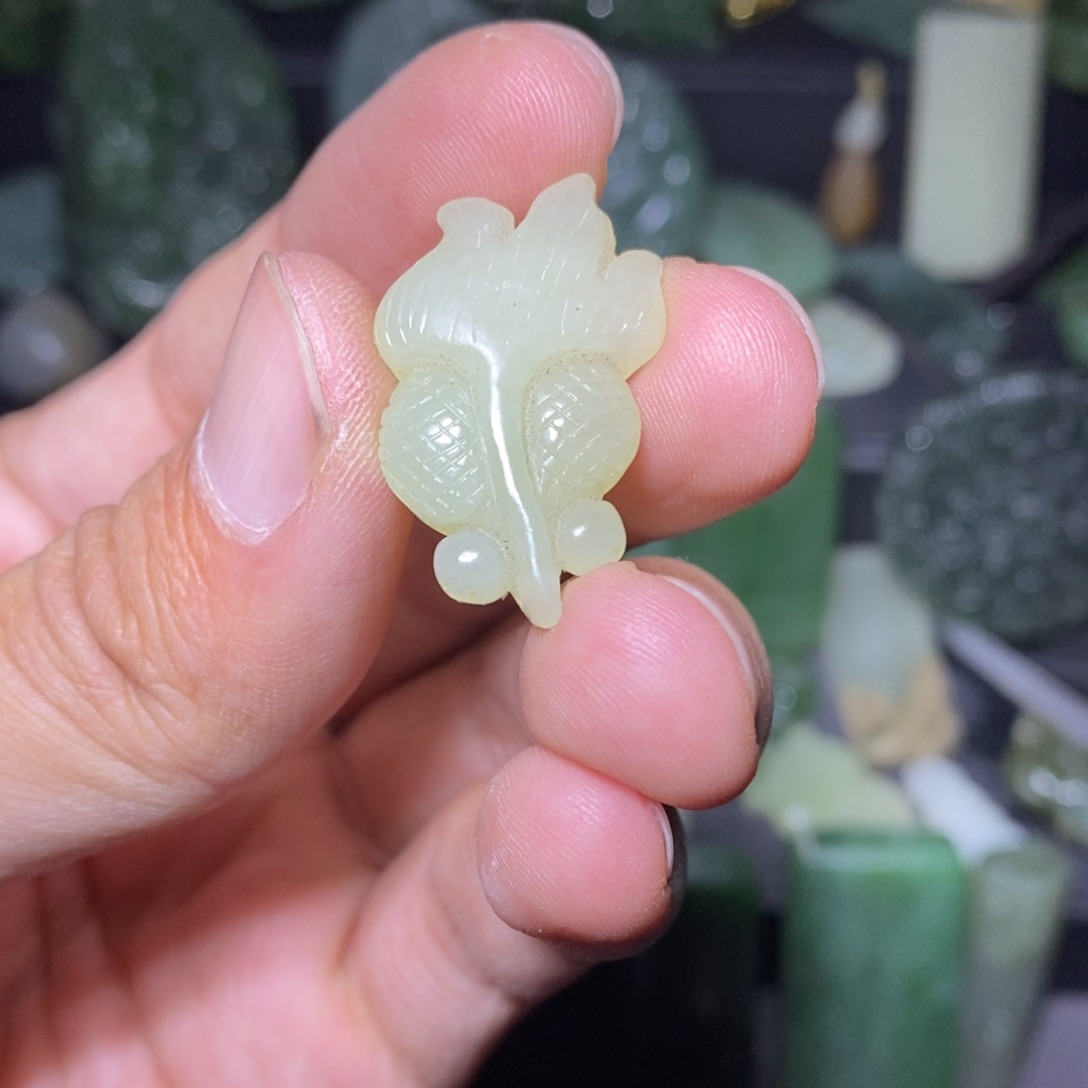 颈饰未镶嵌和田玉