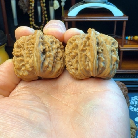 文玩核桃吊坠四座楼