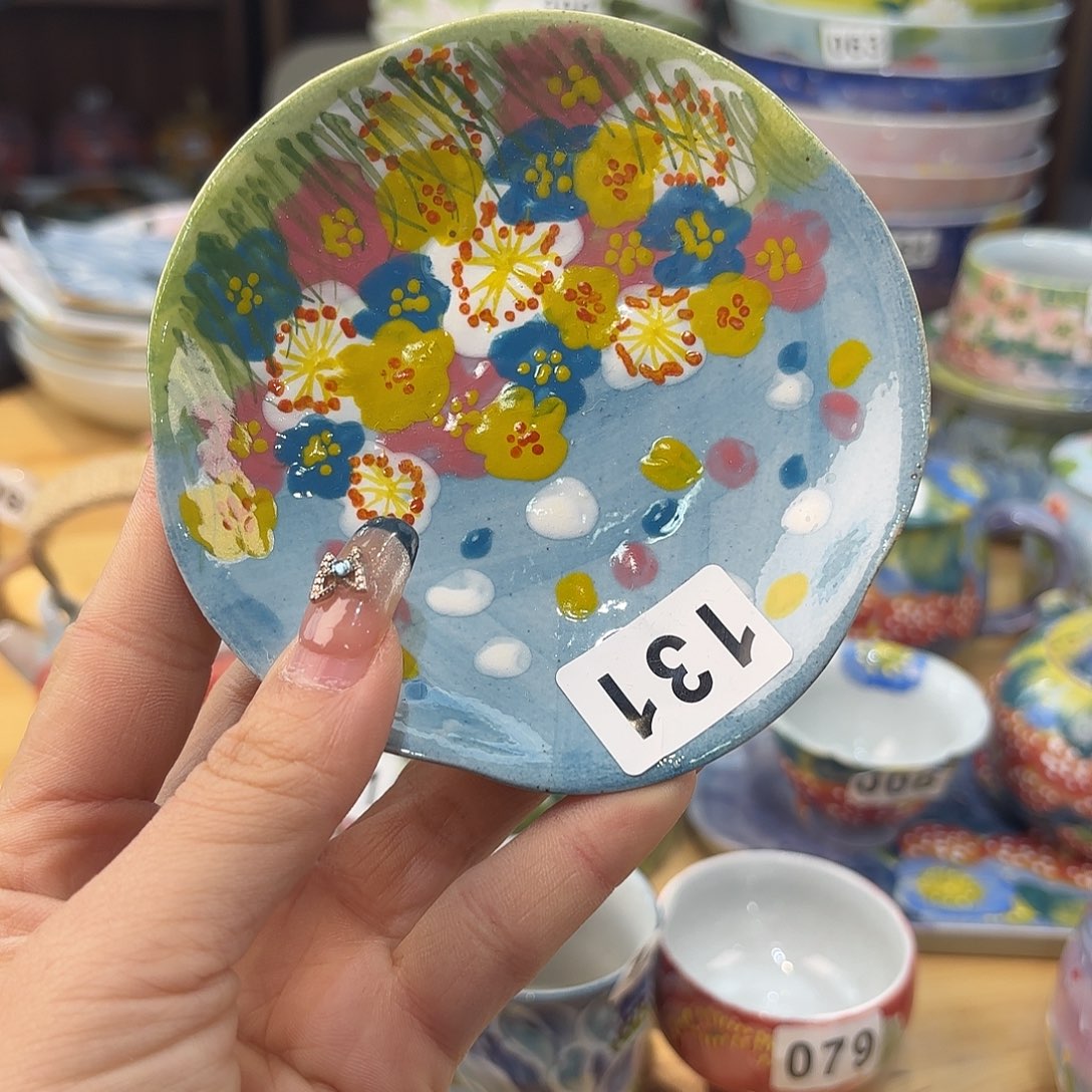 瓷片在这里我们都有很多