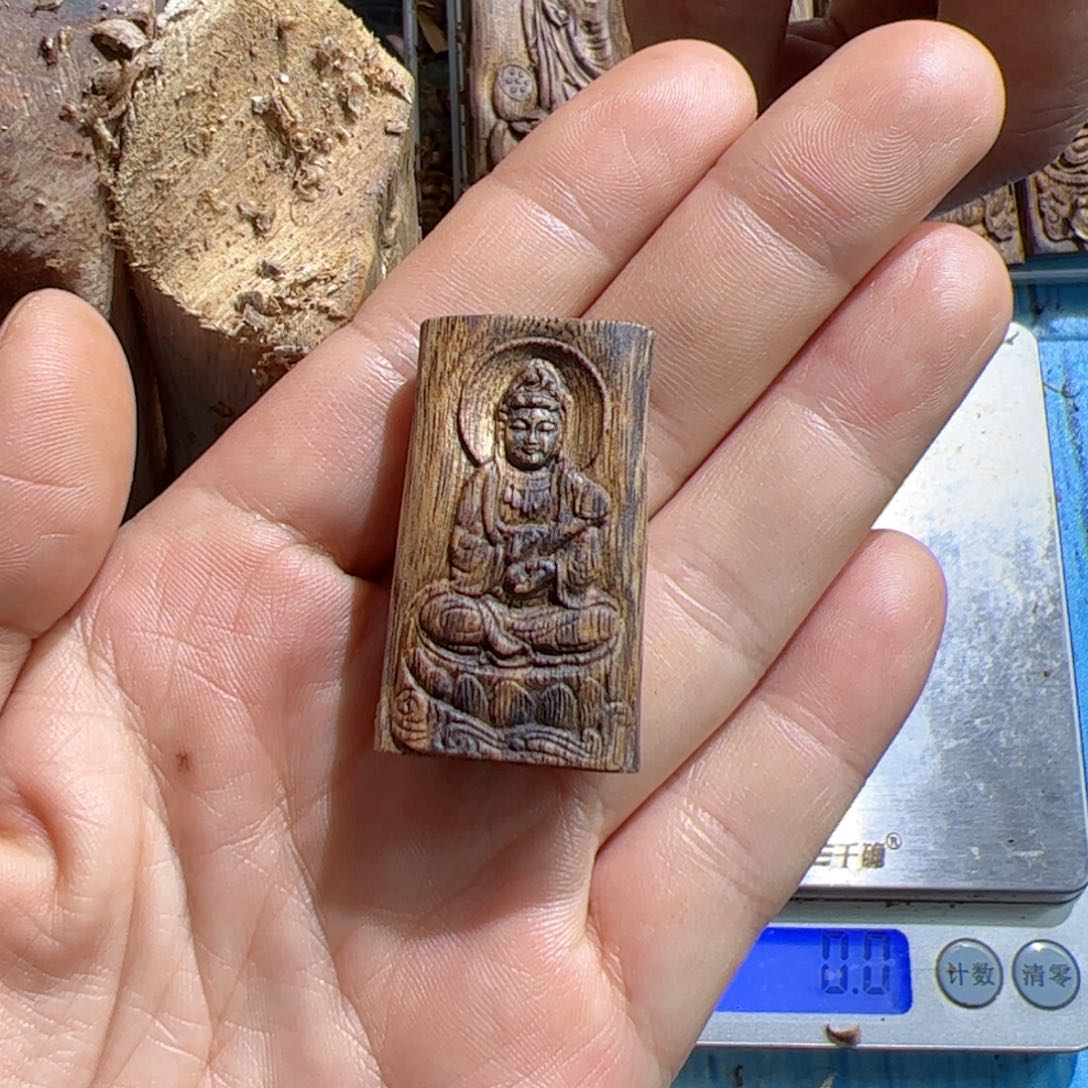 沉香吊坠白棋观音4.9克