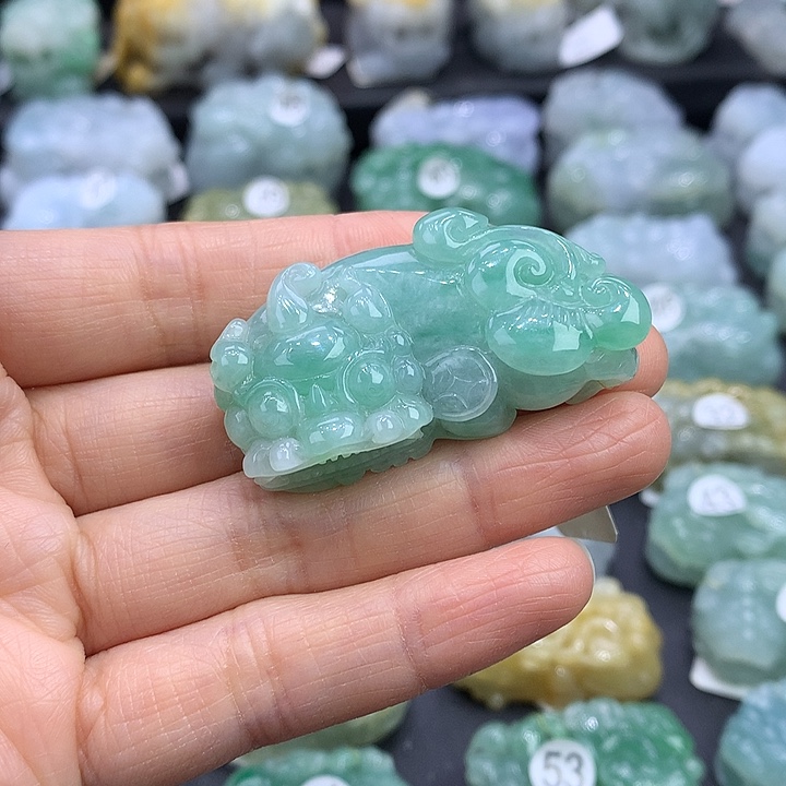 翡翠未镶嵌颈饰天然缅甸A货翡翠貔貅吊坠