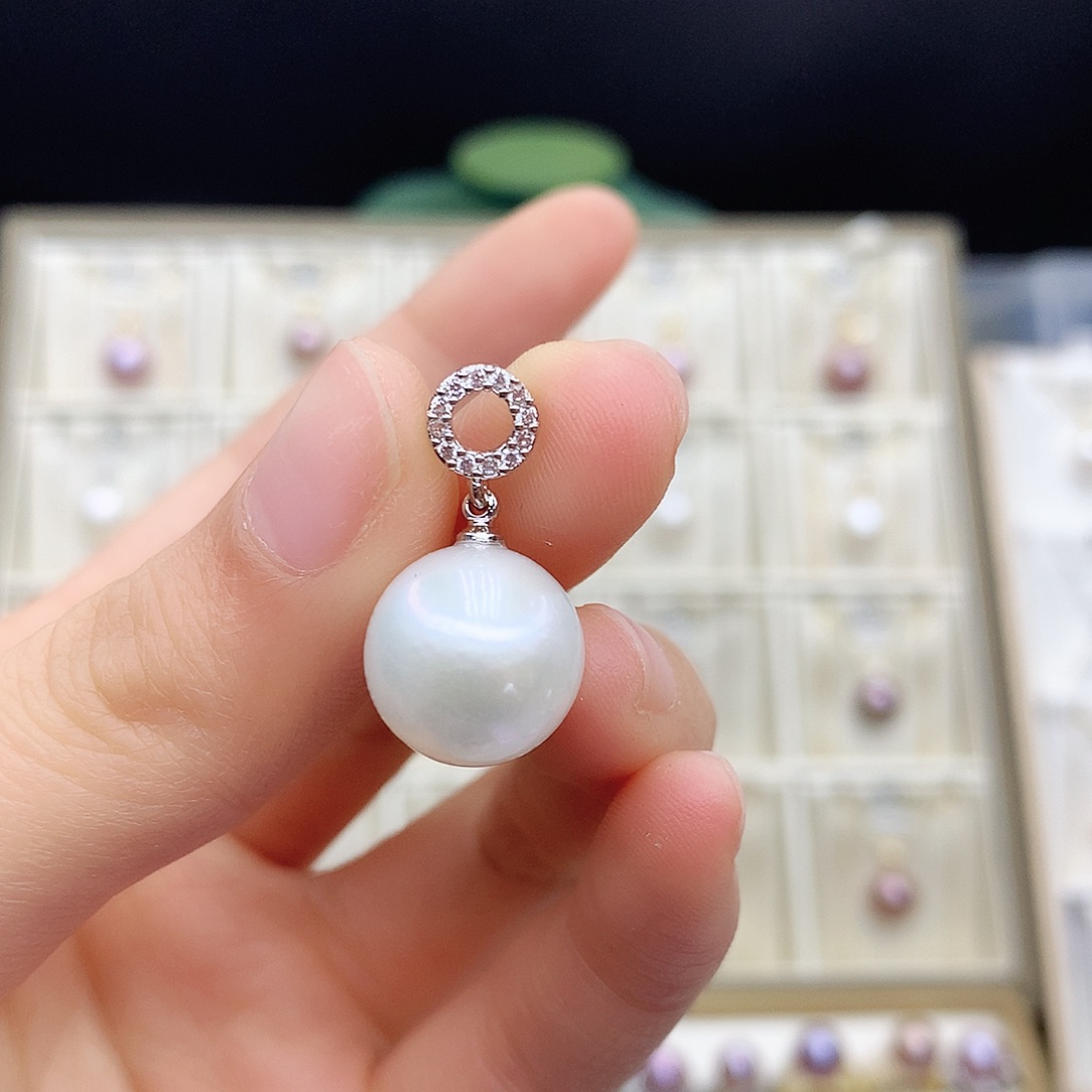 淡水珍珠颈饰合金