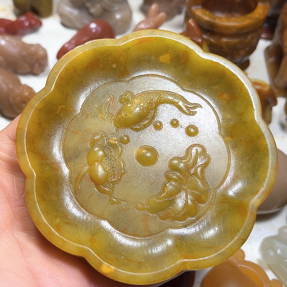 白玉菩提吊坠白玉菩提吊坠