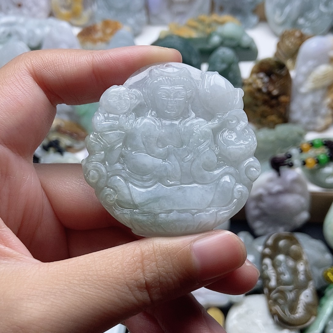 翡翠未镶嵌颈饰翡翠