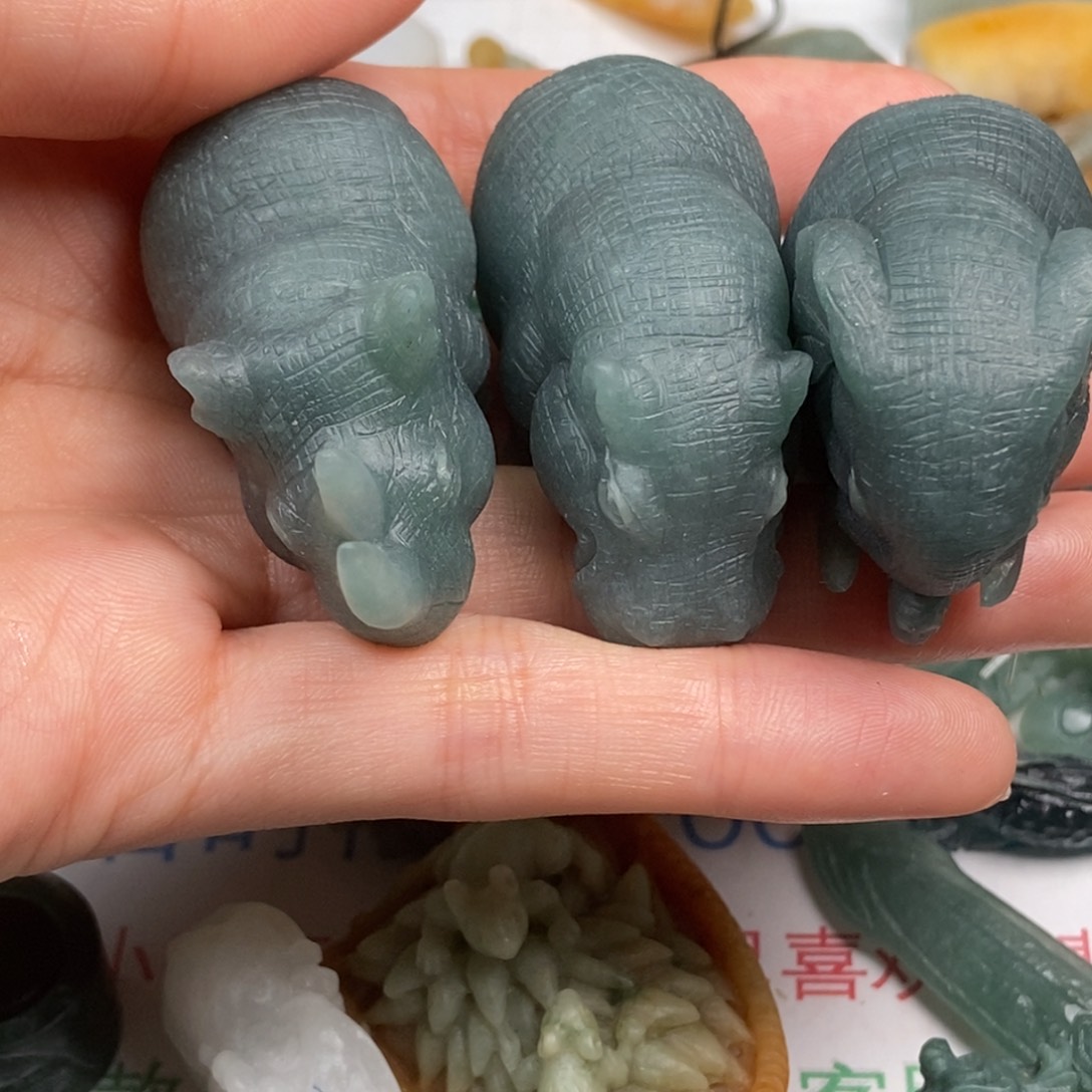 定制翡翠未镶嵌翡翠