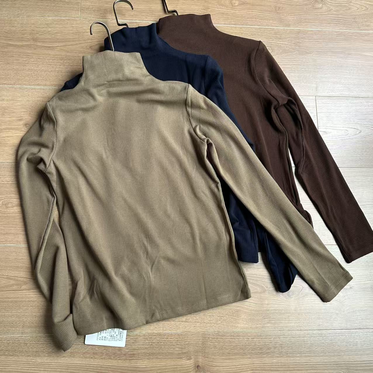 坑条半高领加绒打底衫秋冬内搭保暖修身女上衣