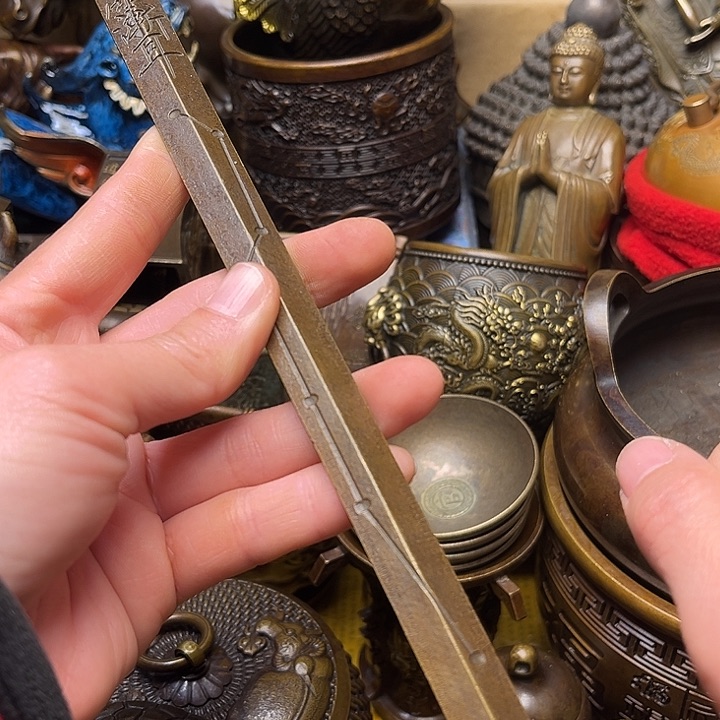 精美铜器批发档口