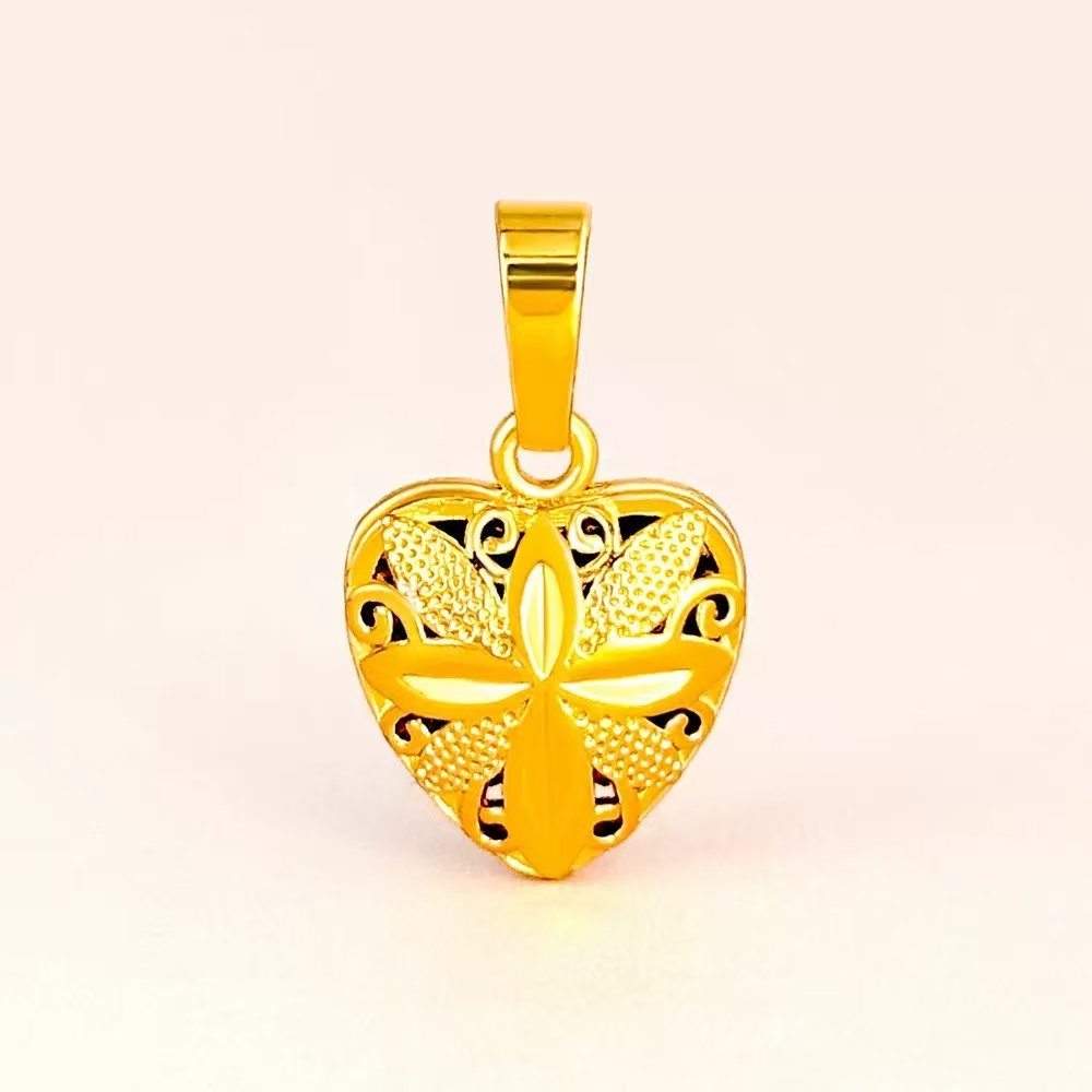  精品”掐丝工艺“镂空爱心吊坠送链子带礼盒—D007