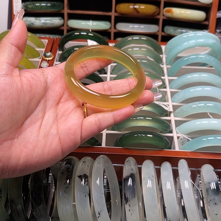 岫玉未镶嵌手镯岫玉