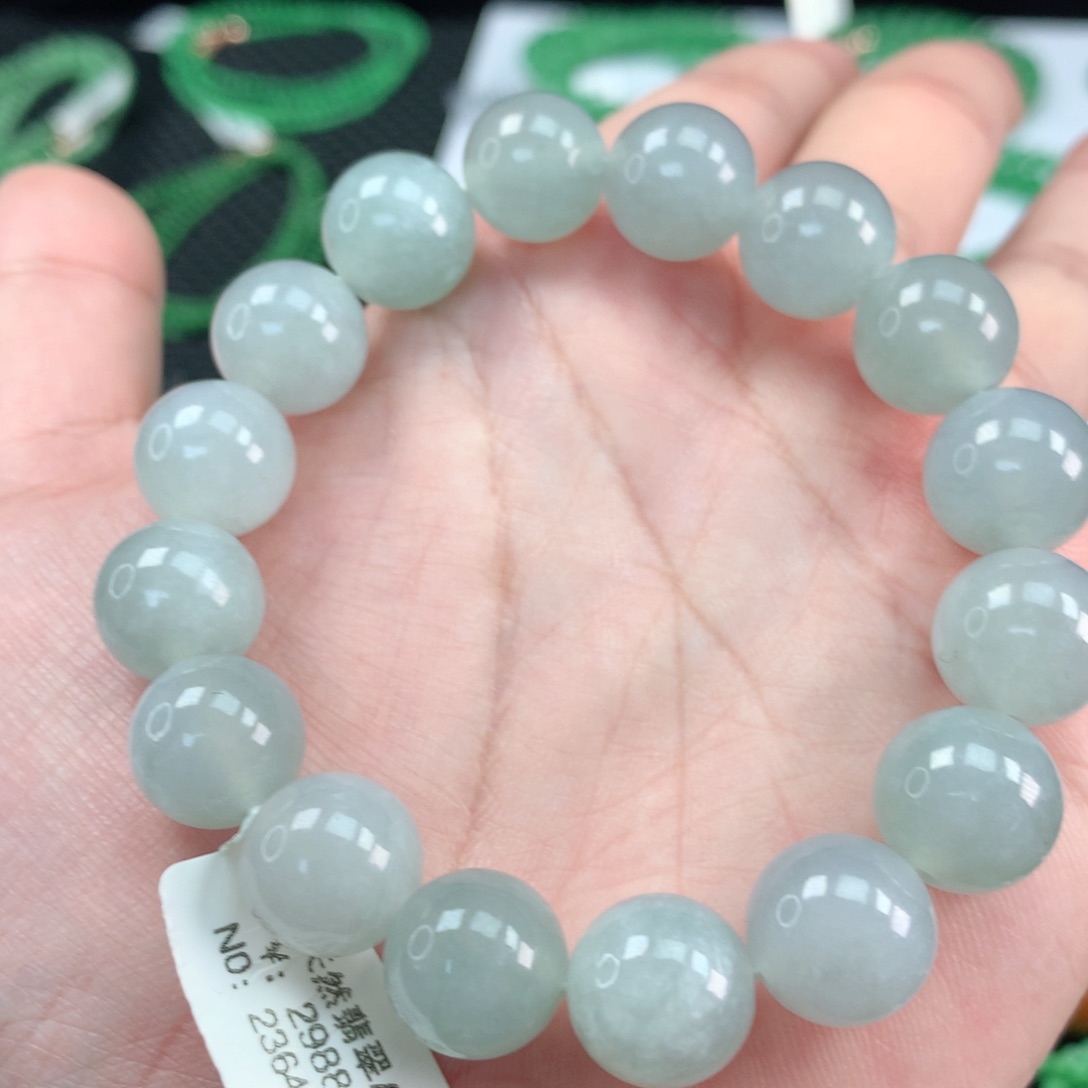 翡翠手链未镶嵌翡翠