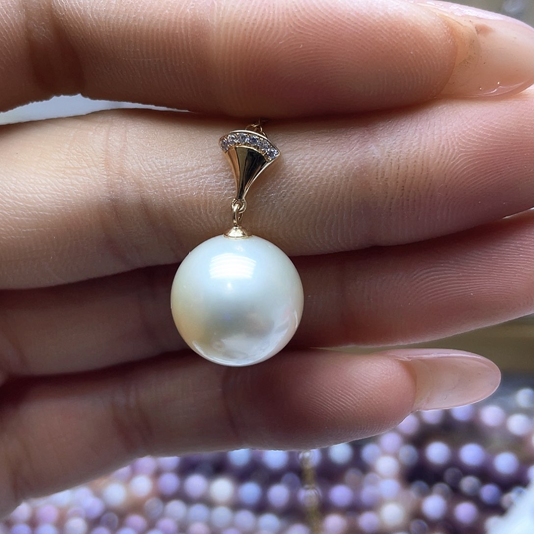 海水珍珠颈饰18K金镶嵌