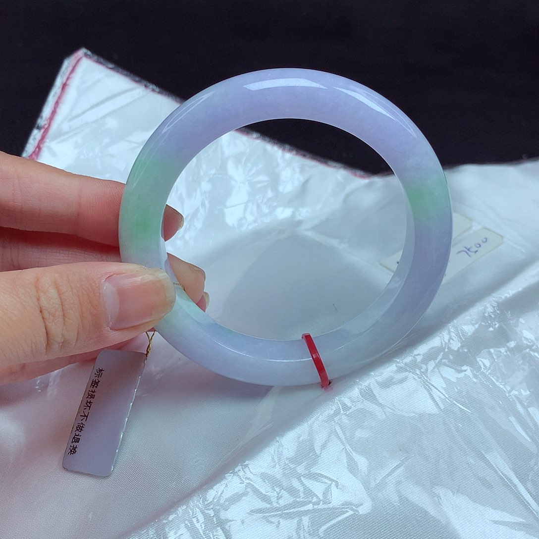 翡翠手镯未镶嵌56圈492