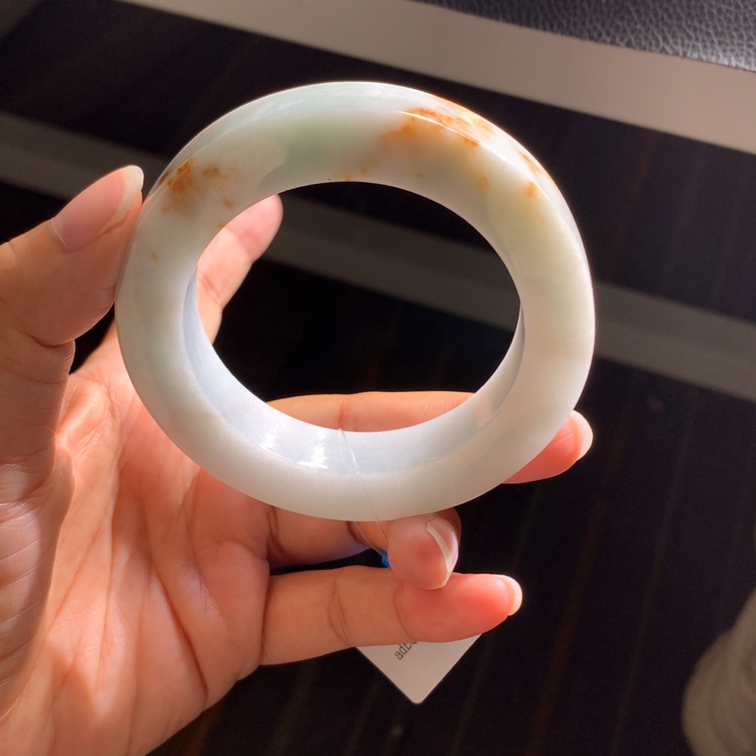 定制翡翠未镶嵌翡翠手镯