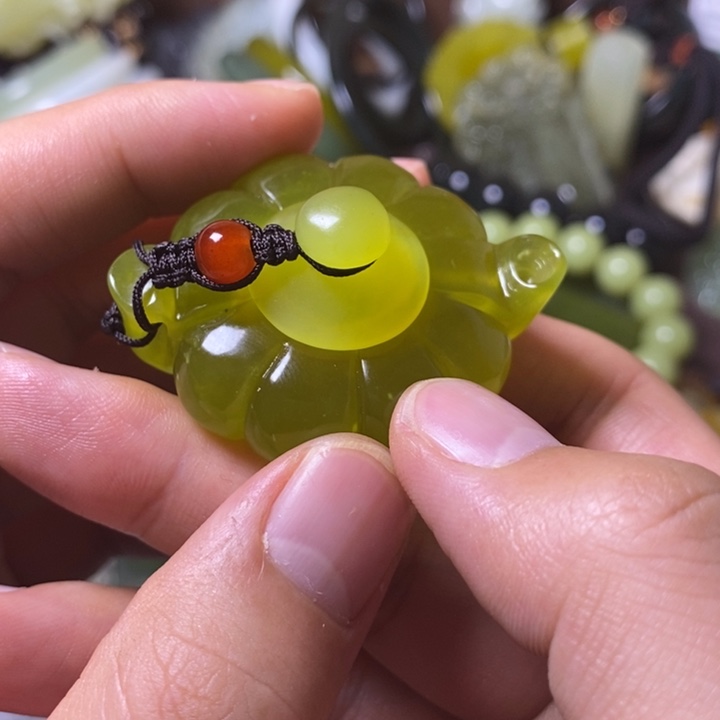 岫玉岫玉颈饰未镶嵌