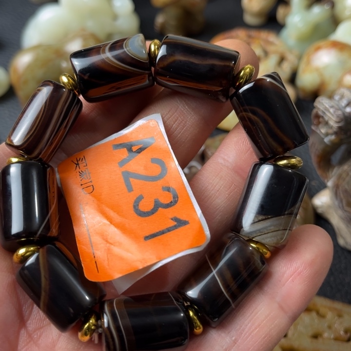 玛瑙/玉髓颈饰合金