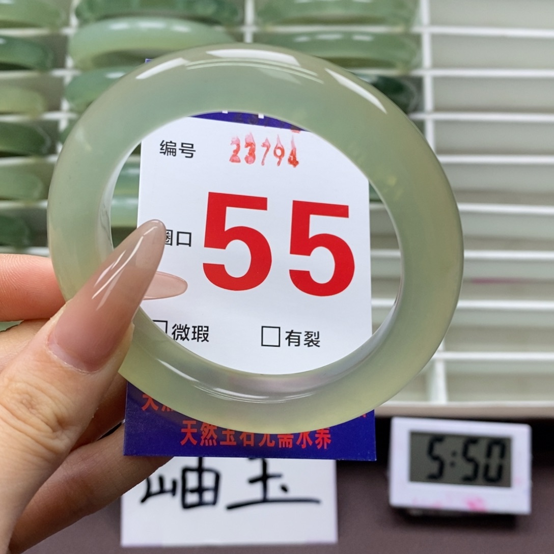 未镶嵌蛇纹石玉手镯