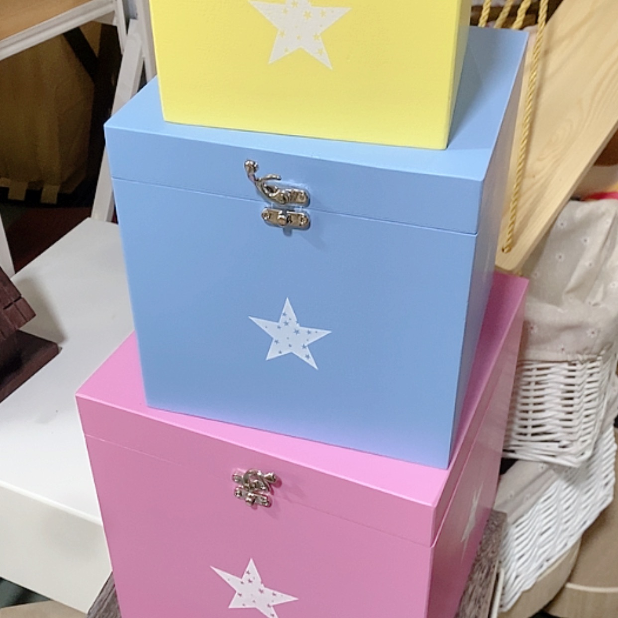 【闪购商品】塑料这是编号058