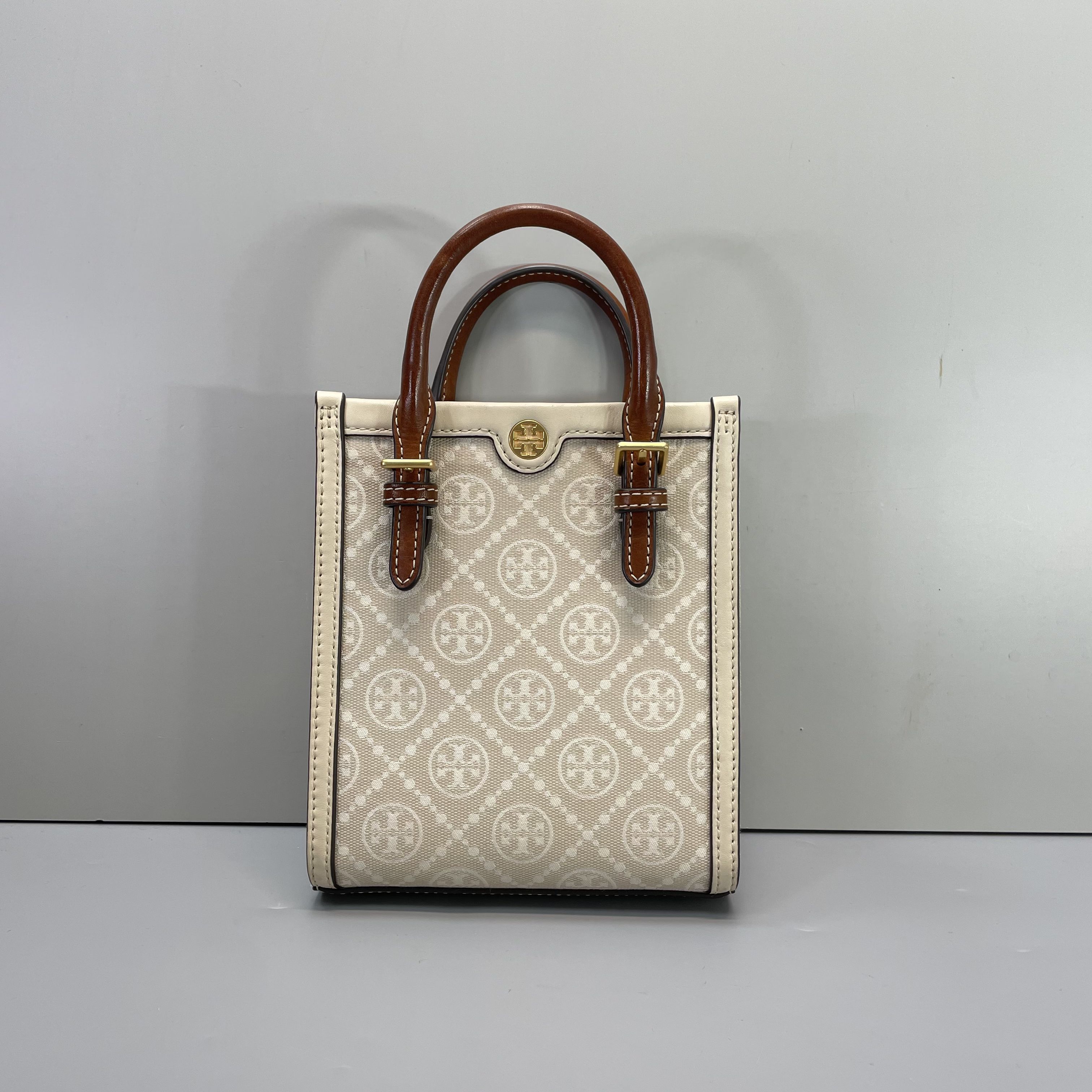 95新 TORY BURCH/汤丽柏琦 小林/白色老花琴谱包16*19*5cmB022206