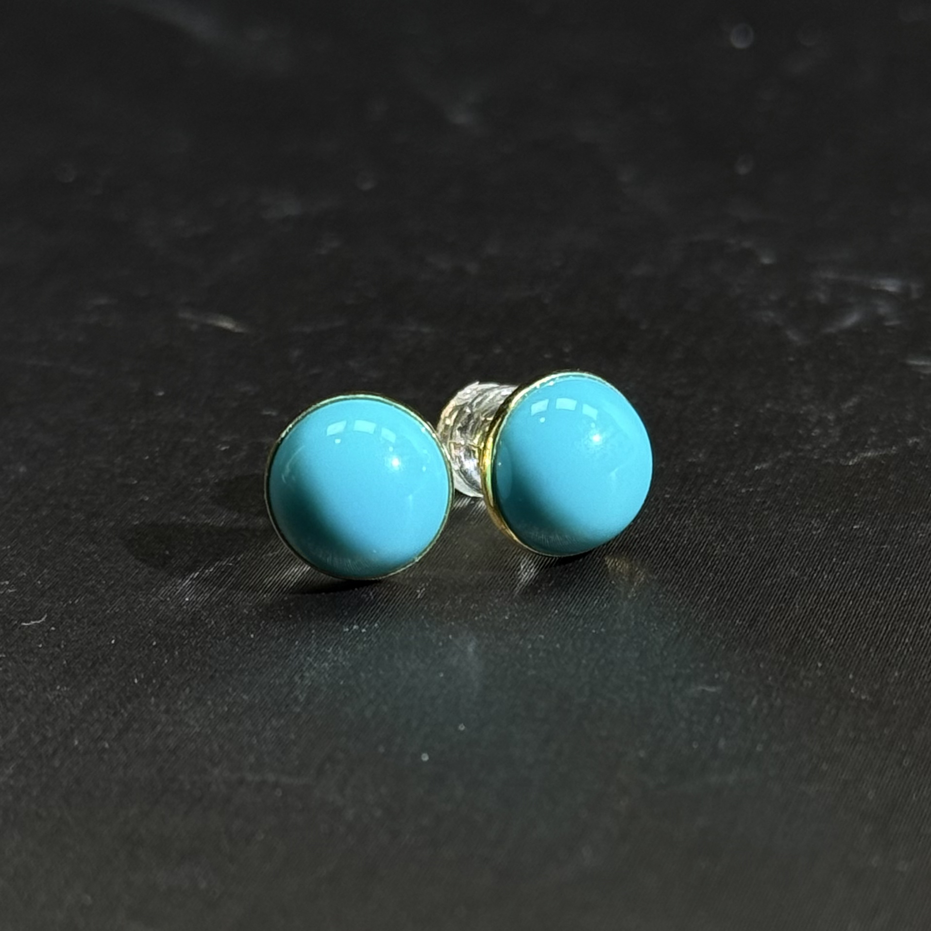 【伟伟鉴定】原矿绿松石 精品高瓷玉化 金镶蛋面耳饰 裸石约8/5