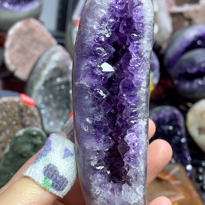 水晶摆件未镶嵌捡漏