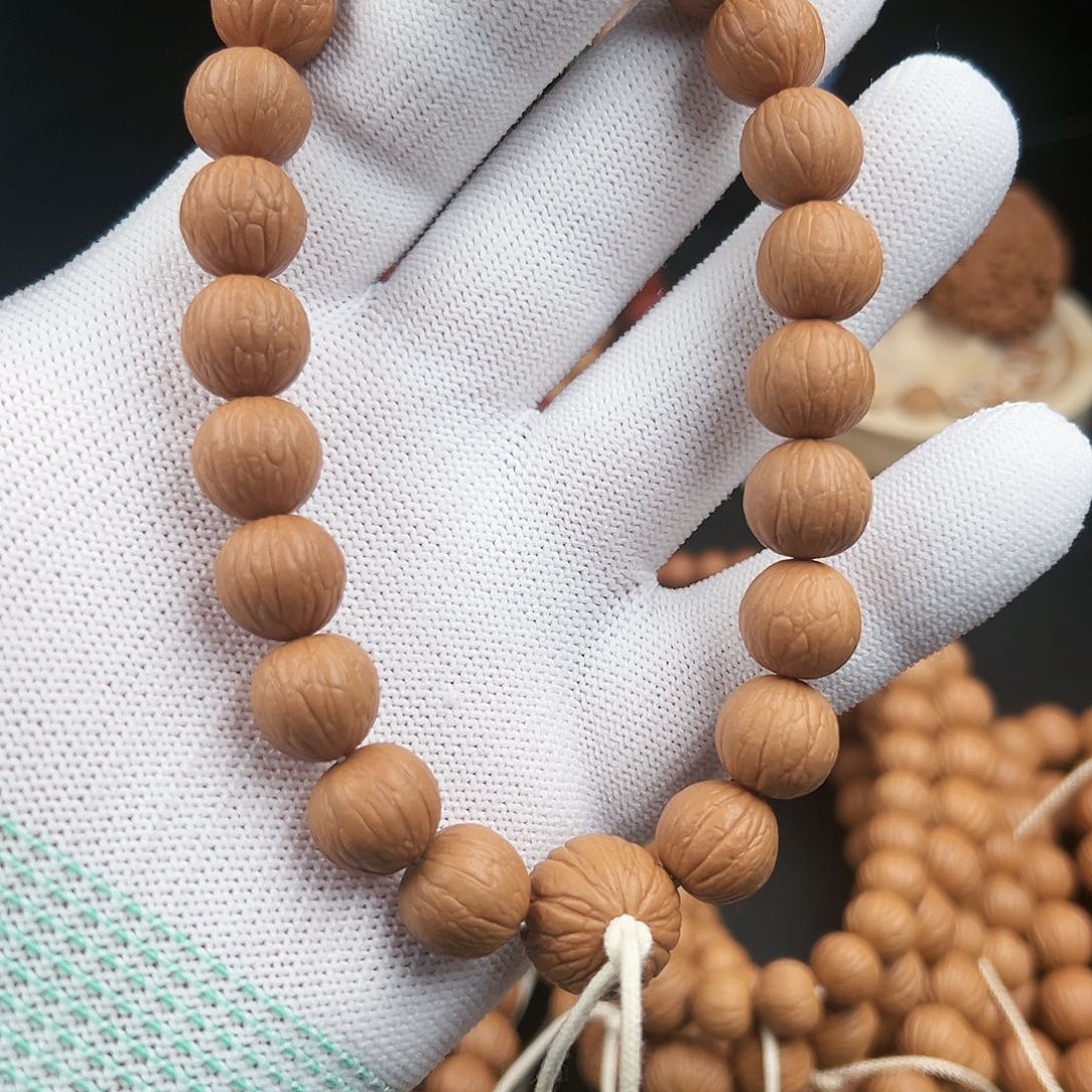 伸***空手串猴头核桃土豪