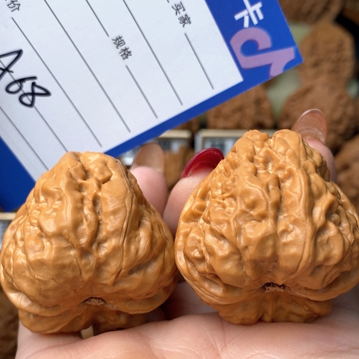 桃核吊坠蛤蟆头好啊木