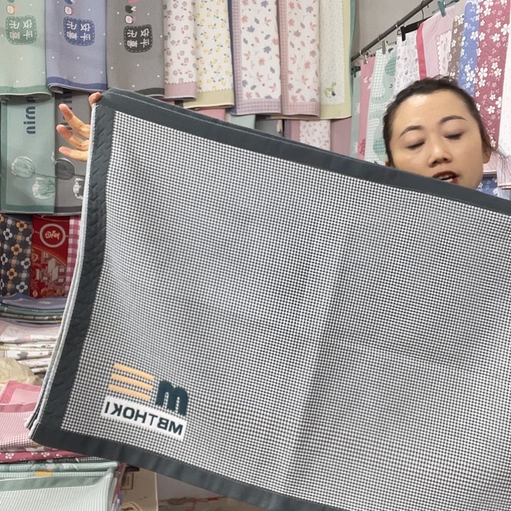 棉特价促销黑色字母