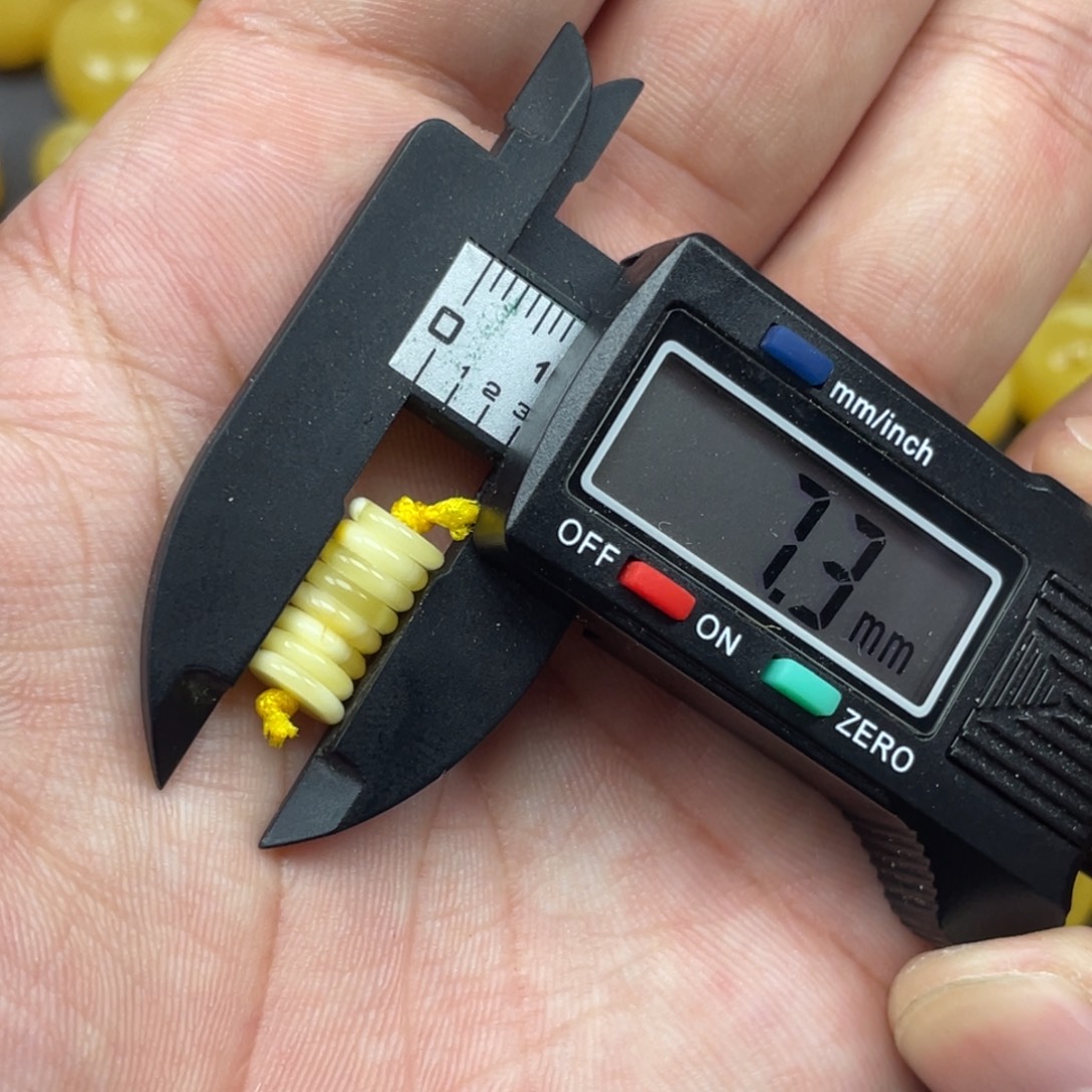 蜜蜡未镶嵌珠宝奇石