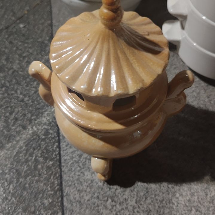 瓷片陶瓷盘子碗啥都有