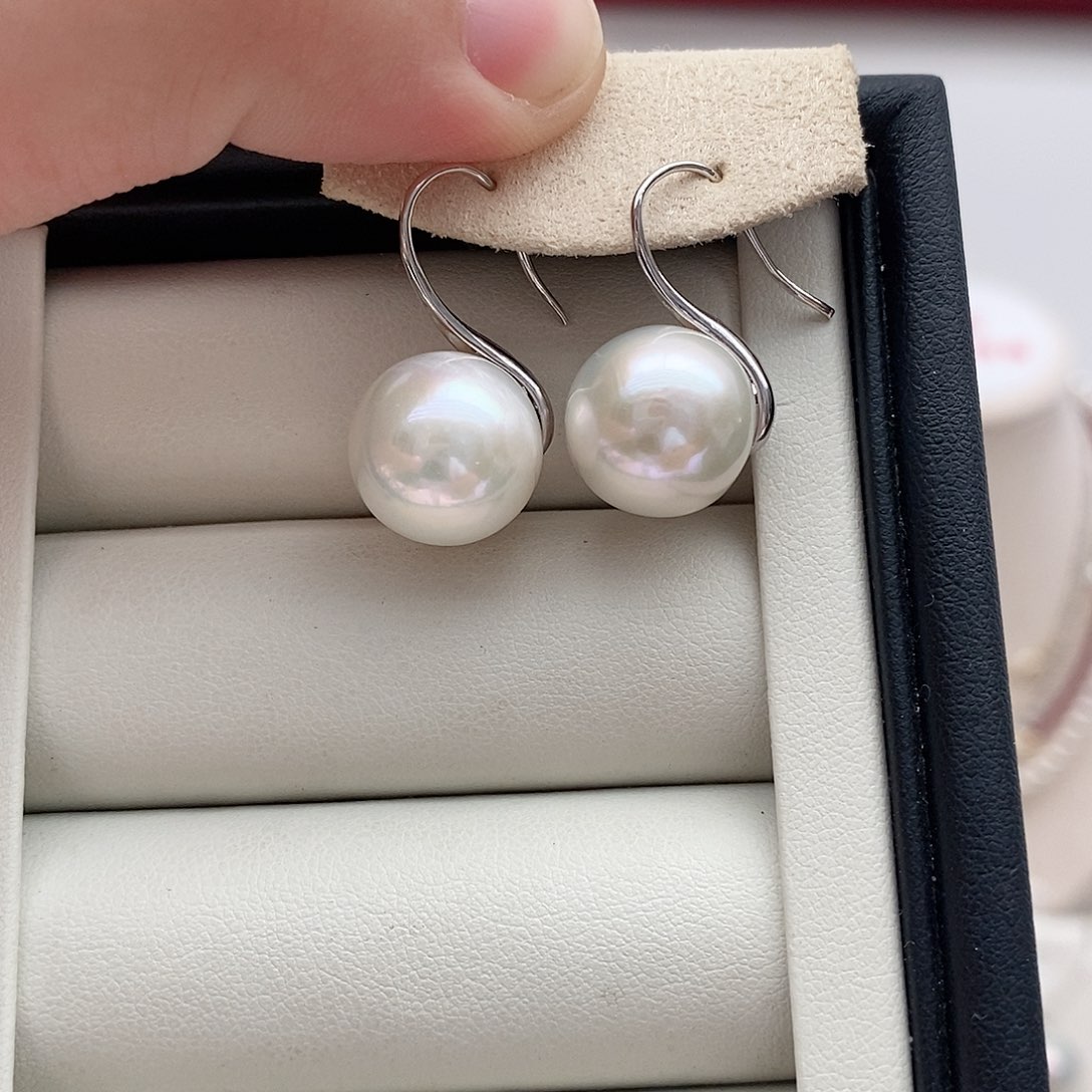 淡水珍珠颈饰未镶嵌