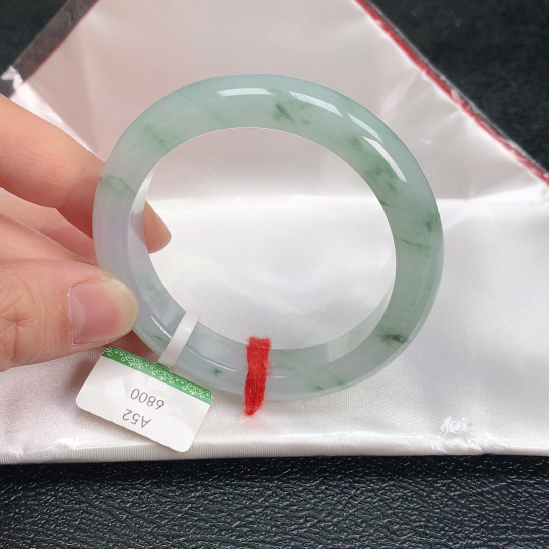 翡翠手镯未镶嵌52正