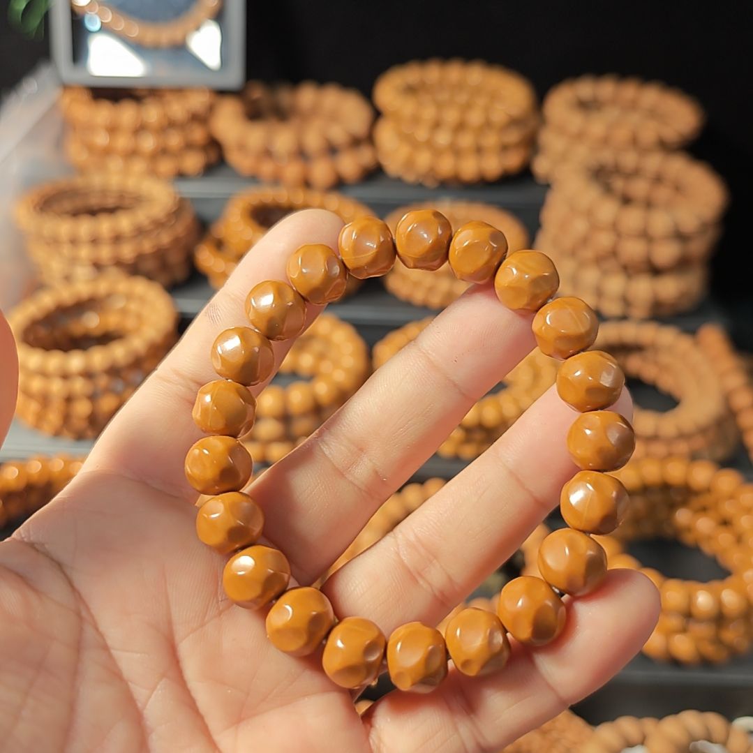 猴头核桃手串大****斯海纳百川