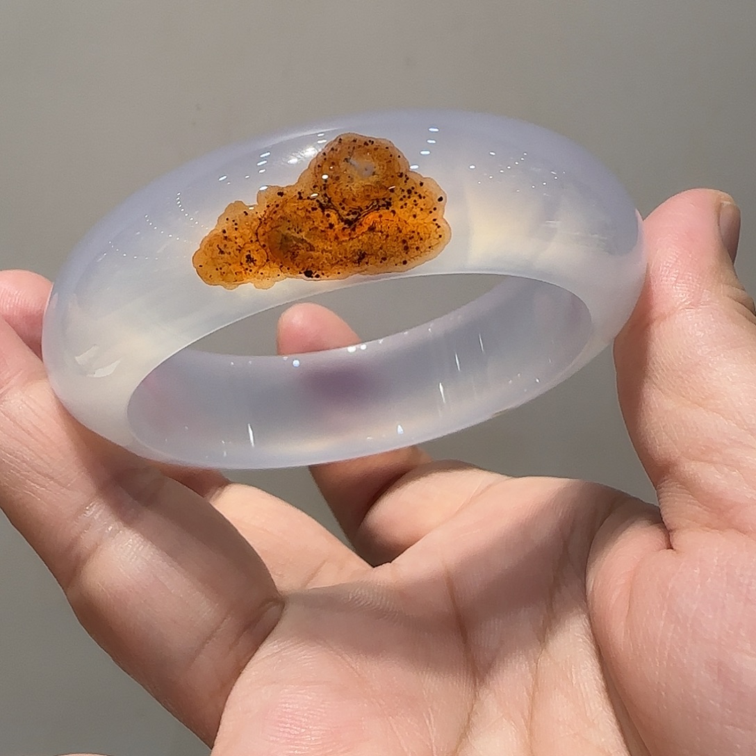 指***沙玛瑙/玉髓手镯未镶嵌