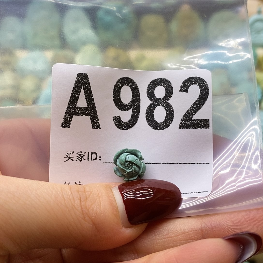 绿松石未镶嵌绿松石配饰定制