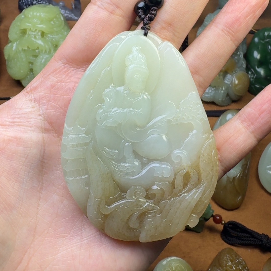 和田玉颈饰未镶嵌