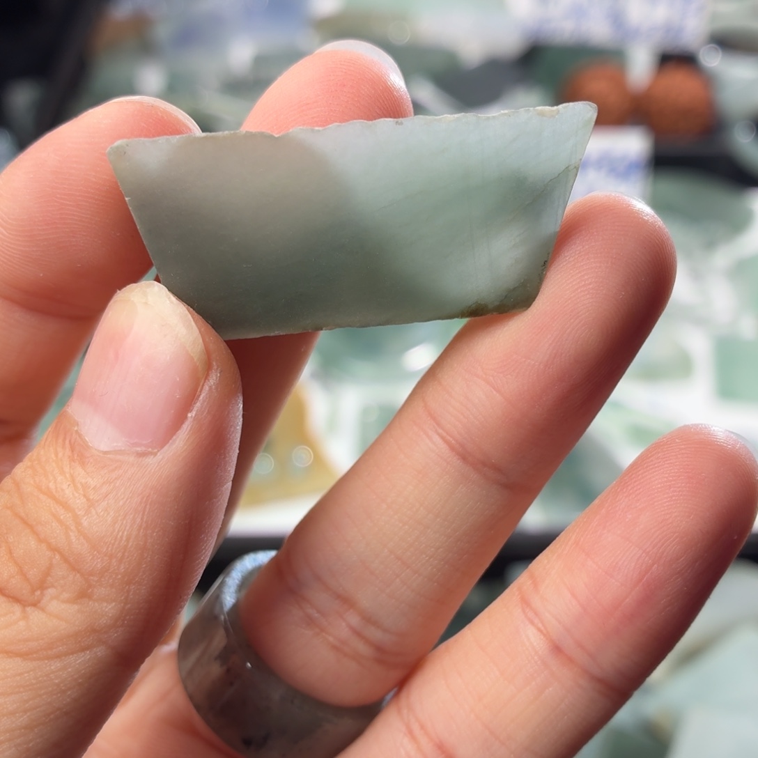 定制翡翠未镶嵌天然缅甸翡翠a货糯冰边角料