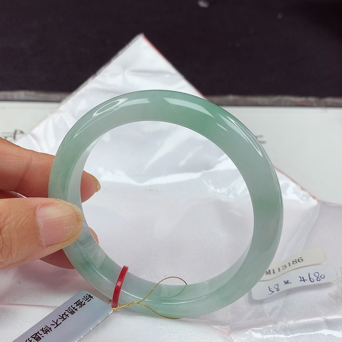 翡翠手镯未镶嵌58圈3186