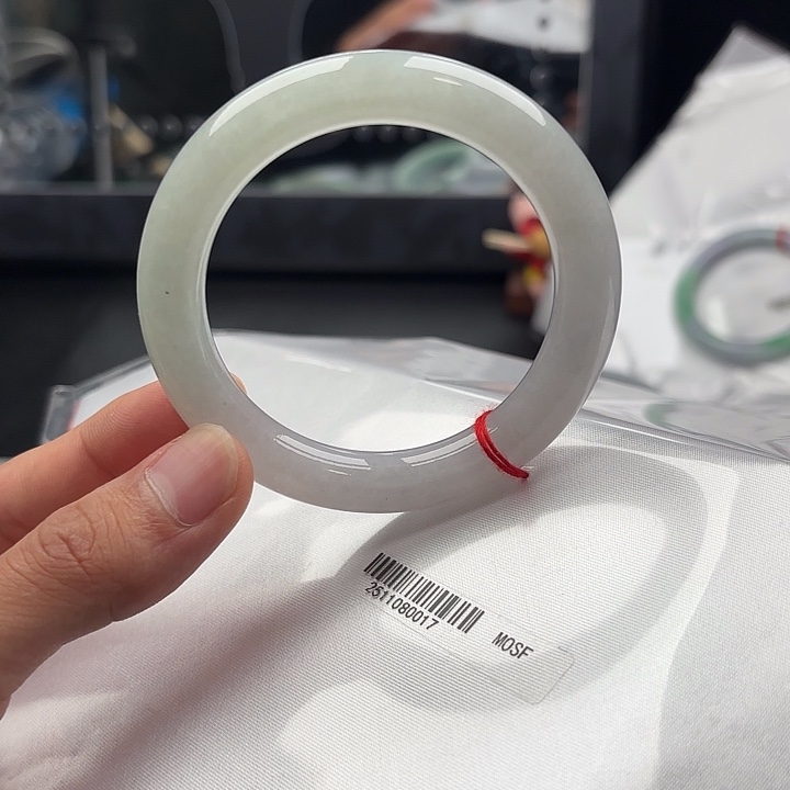 翡翠未镶嵌手镯5557 114