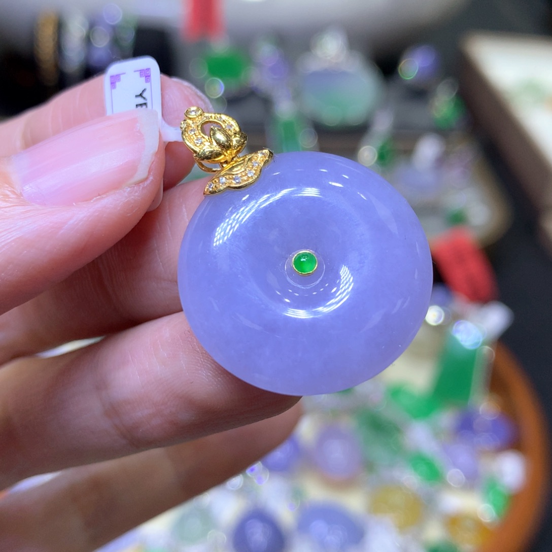 【闪购商品】翡翠颈饰18K金镶嵌翡翠吊坠项链
